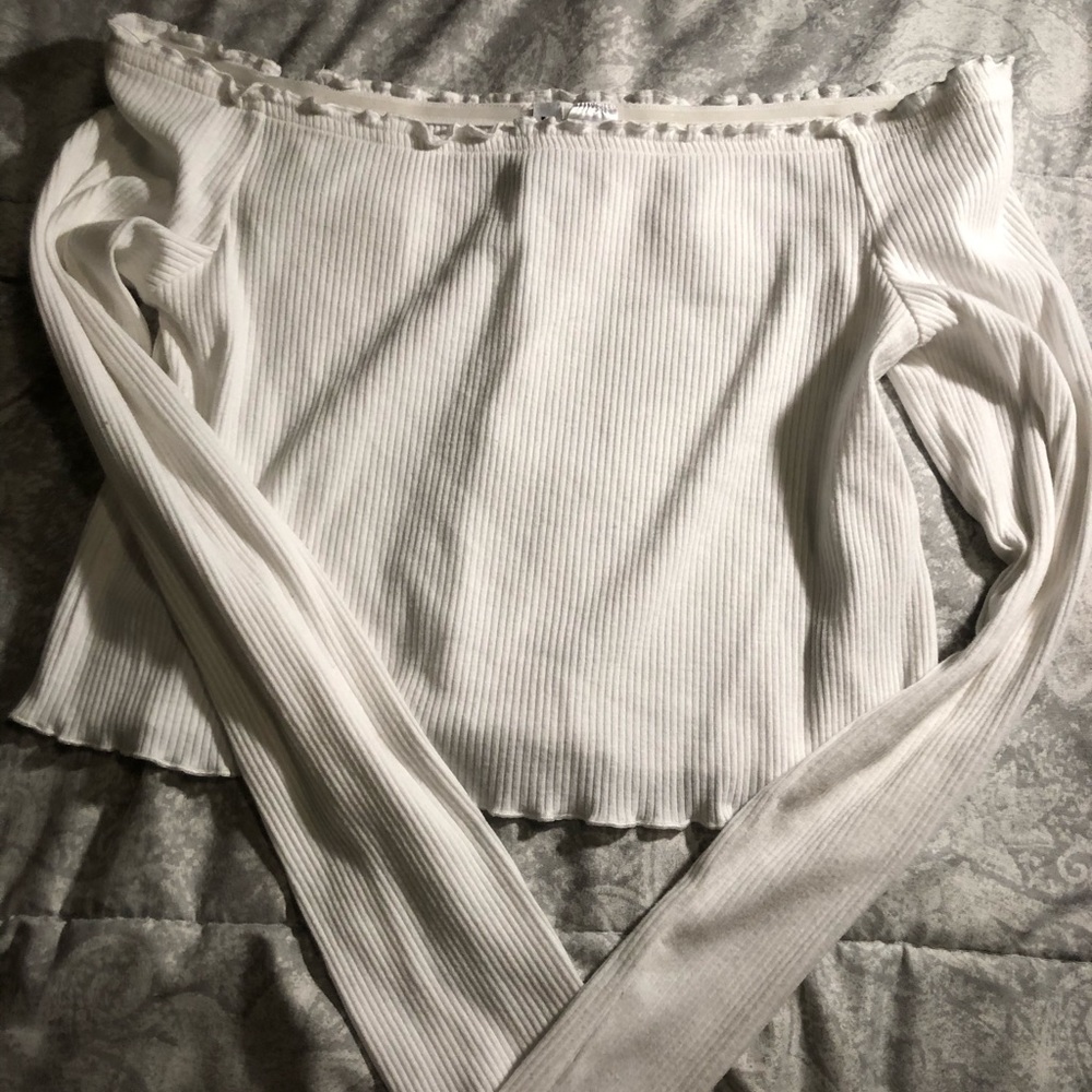 Scalloped crop top
